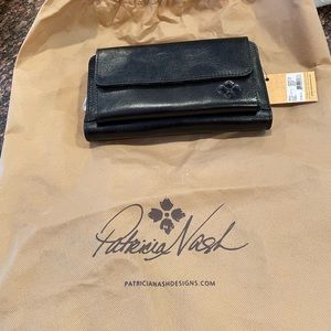 Authentic NWT Patricia Nash Azario Crossbody Wallet